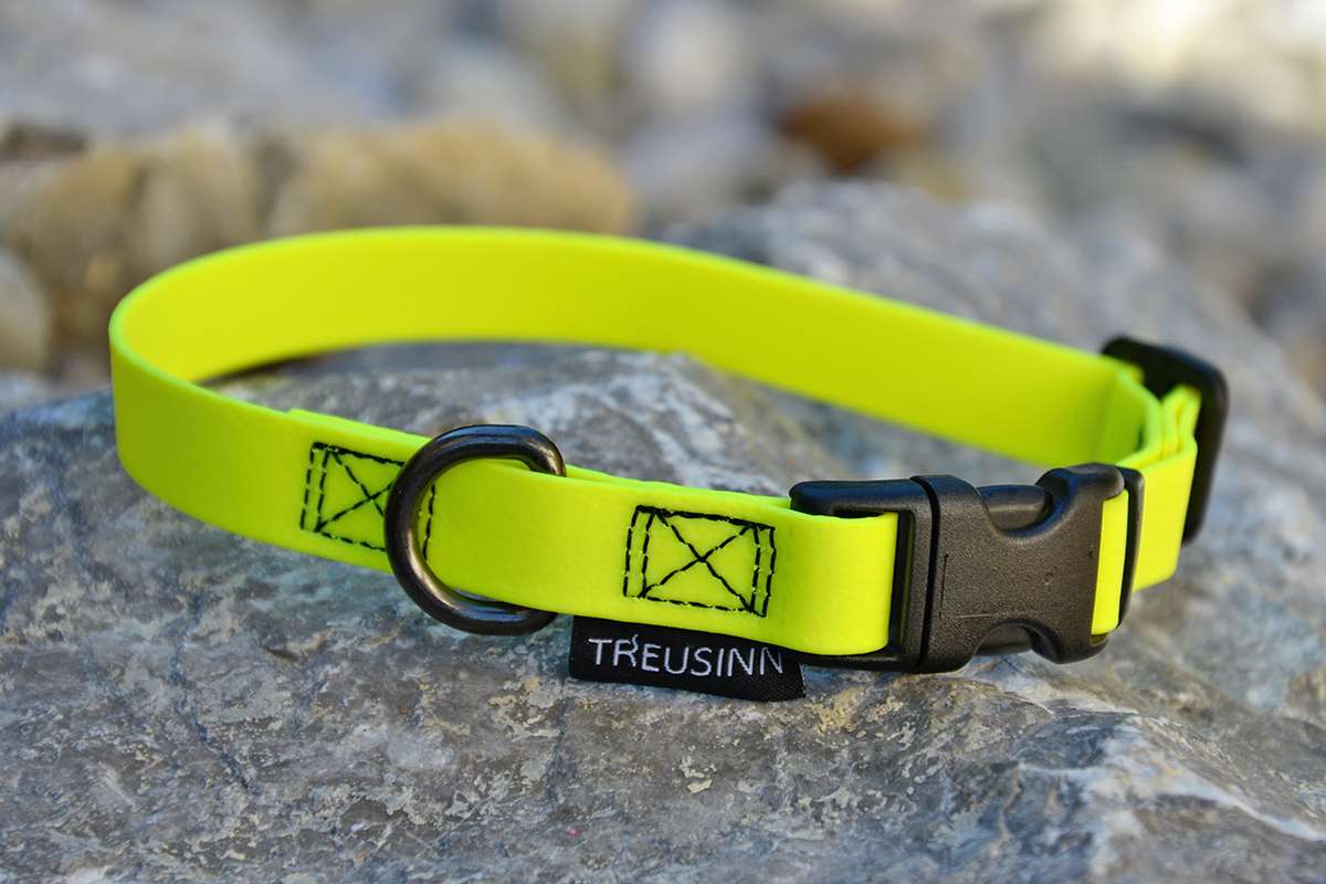 Herzförmiges Strass-Halsband Für Katzen & Hunde – Verstellbar (20–28 Cm), Mit Glöckchen, Plüschsamt (Rosa)